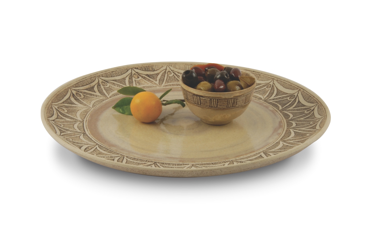 African pottery Plater